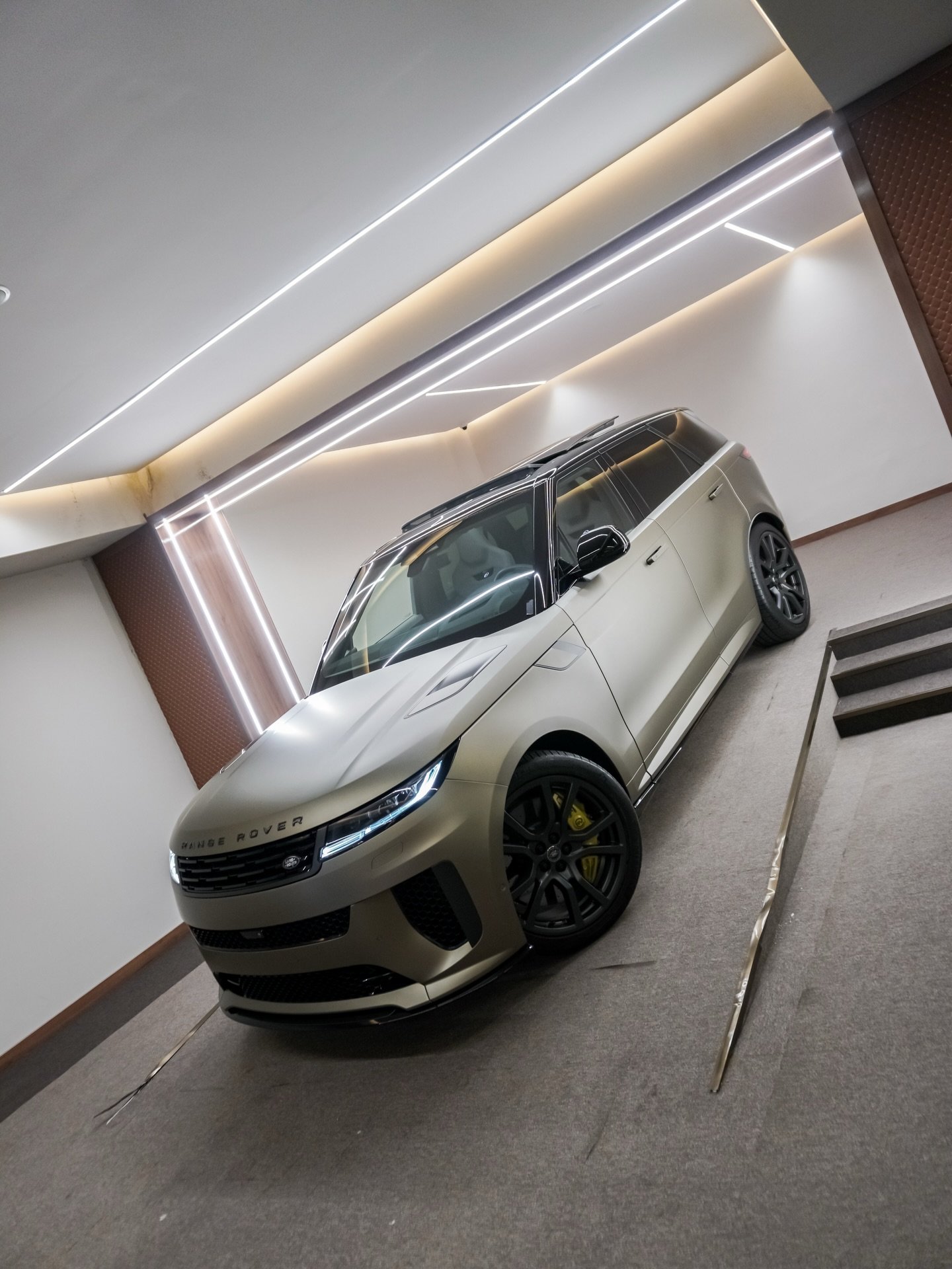 Range Rover Sport SV